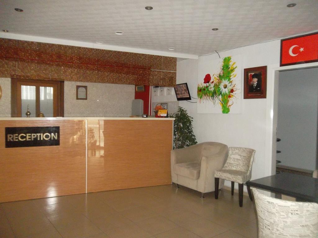 Konak Hotel Mut Экстерьер фото