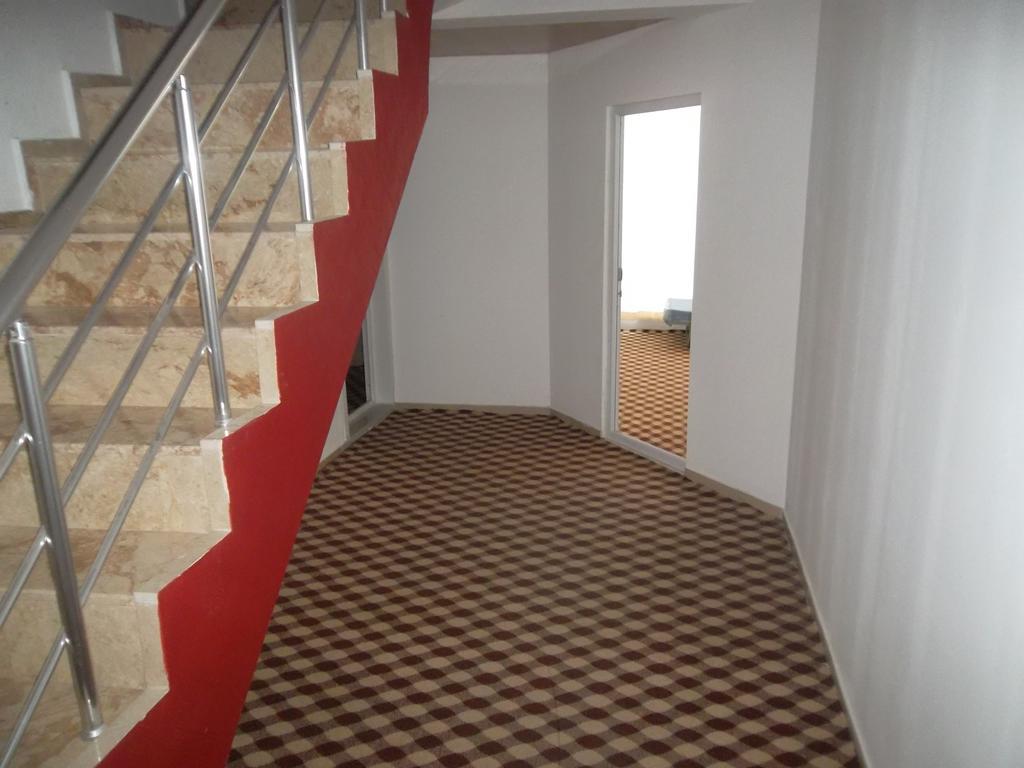Konak Hotel Mut Экстерьер фото
