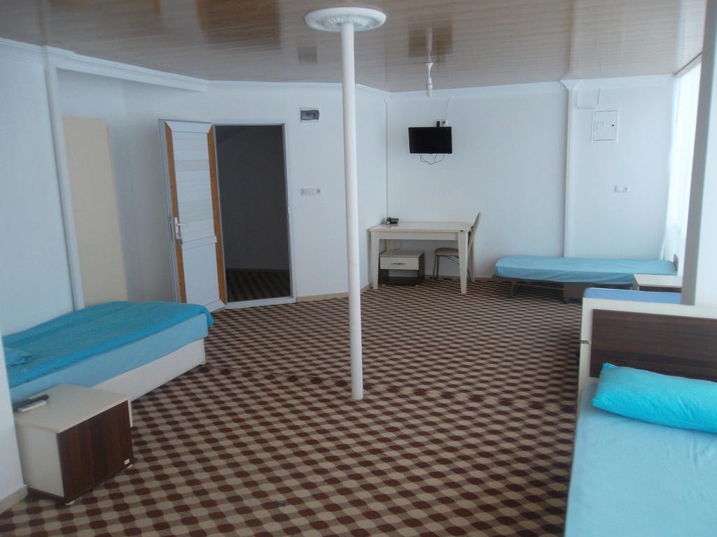 Konak Hotel Mut Экстерьер фото