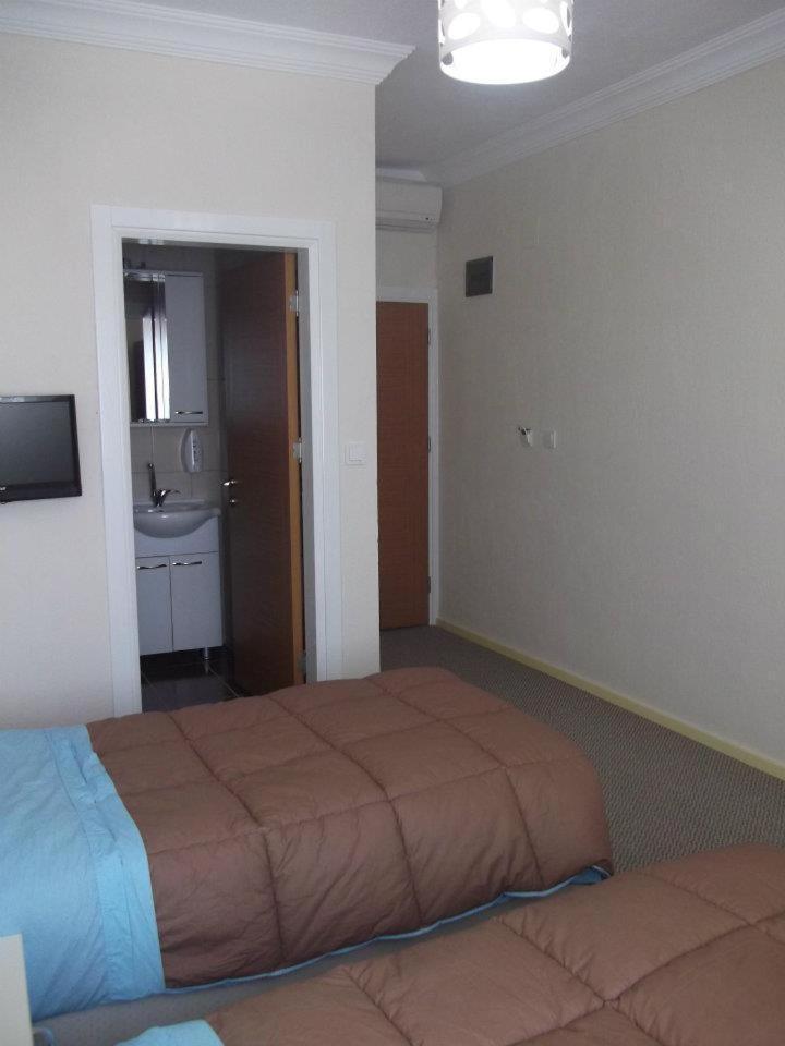 Konak Hotel Mut Экстерьер фото