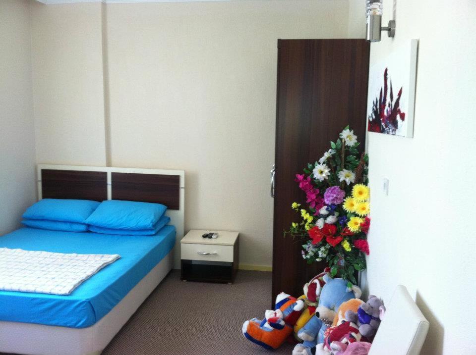 Konak Hotel Mut Экстерьер фото